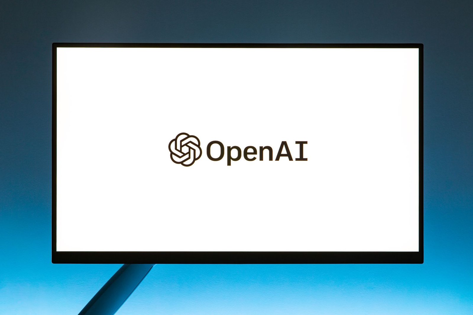 Open Models Now Rival Proprietary AI on Key Benchmarks - aidiscoverydigest